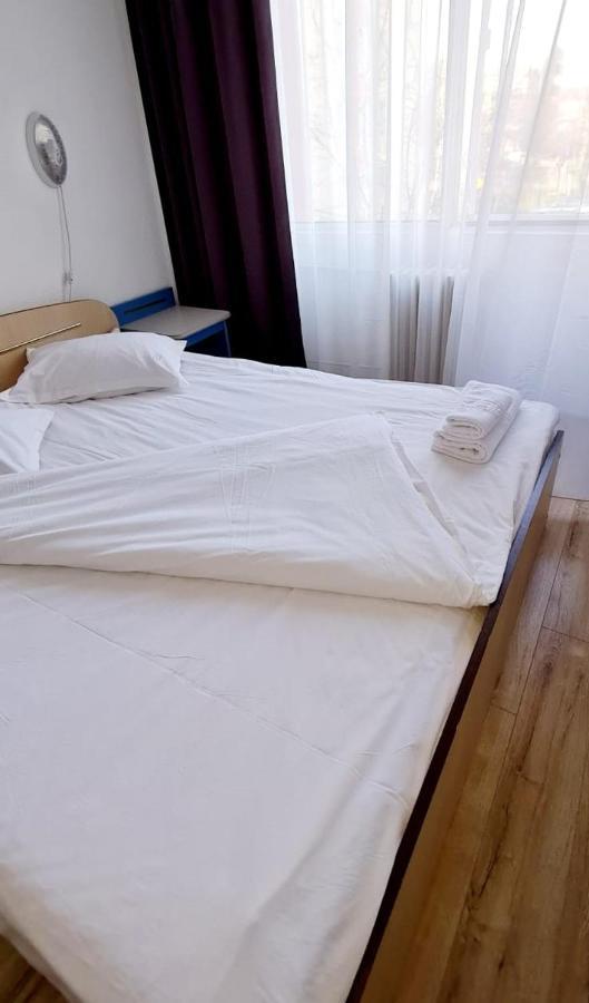 Hotel Victoria Ιάσιο Εξωτερικό φωτογραφία