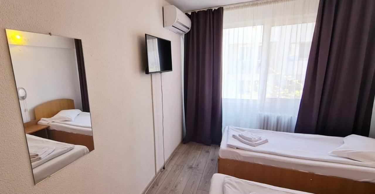 Hotel Victoria Ιάσιο Εξωτερικό φωτογραφία